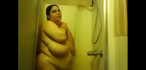  bbw solo shower webcam